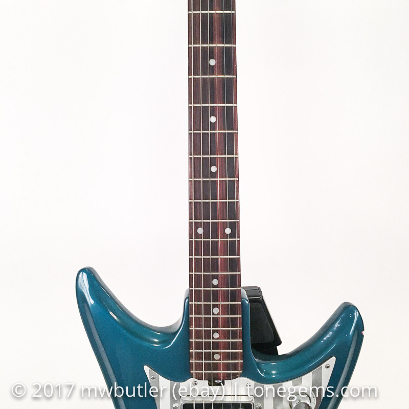 Silvertone 1437 Shark Fin Electric Guitar | Tone Gems